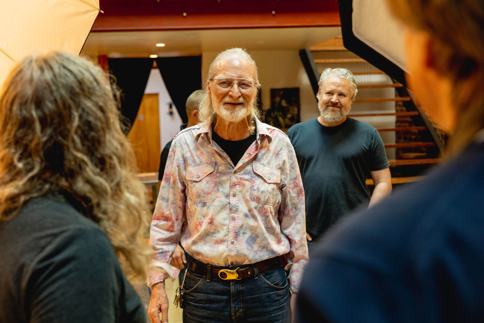 Luthier Steve Klein shares a story. Photo Credit: Monica Semergiu